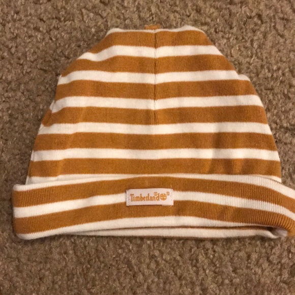 pinnacle studio 22 vs adobe premiere